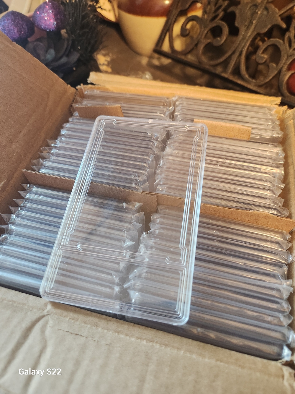 Clear Protective Plastic Card Sleeves - Transparent Set Of 50 - Picture 4 of 5